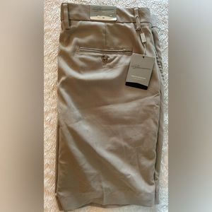 Greg Norman Golf Shorts, Mens 38 W / 9” inseam